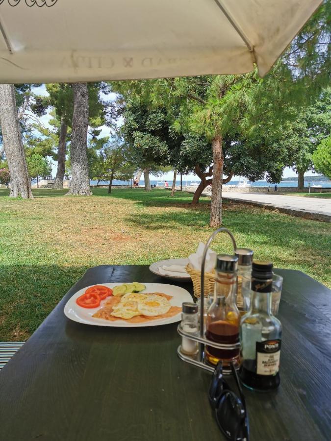 Nina Deluxe Superior 5 Star Apartment, Your Piece Of Heaven By The Sea & Park Novigrad Istria Buitenkant foto